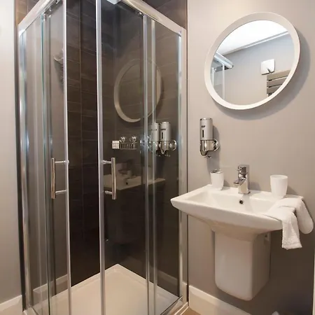 Lodge The Rusty Mackerel Teelin