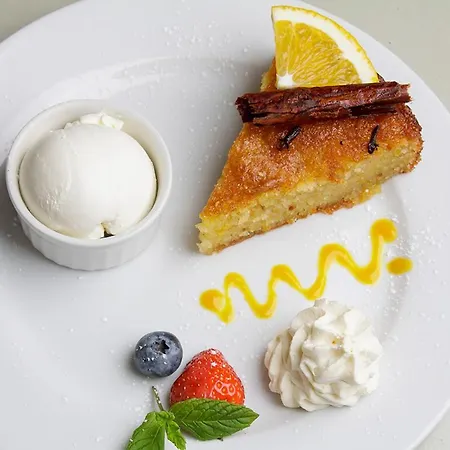 The Rusty Mackerel Lodge *