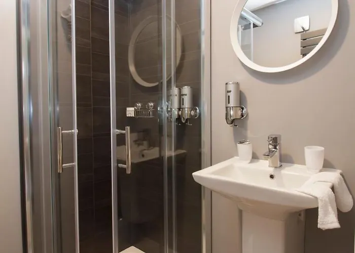 Lodge The Rusty Mackerel Teelin